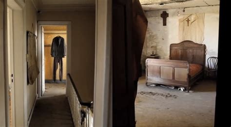 Watch This Best Selling Author Confront The Real Haunted Houses From His Book