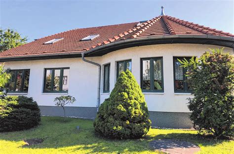 Von neuenhagen, in einer ruhigen seitenstraße, finden sie dieses seltene kleinod. Seit 30 Jahren im Dienst der Patienten - Märkisch-Oderland ...