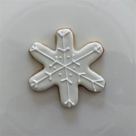 Winter Wonderland Snowflake Cookie Cutter Set With Spatula Handstand
