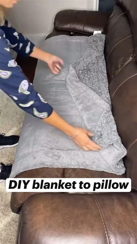 Diy Blanket To Pillow Diy Clothes Life Hacks Diy Clothes Everyday Hacks