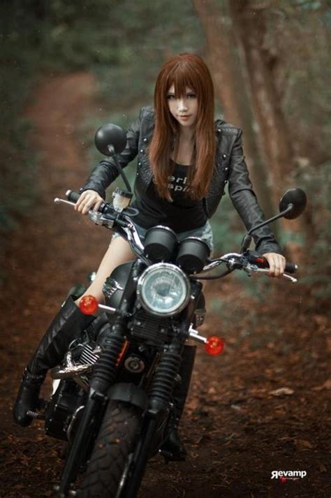 Girls On Motorcycles Pics And Comments Page 454 Triumph Forum