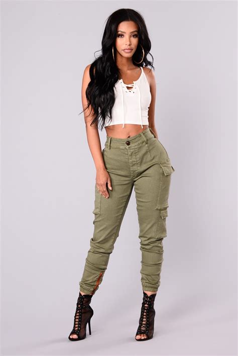 Olive Green Cargo Pants Outfit The Ultimate Style Guide For