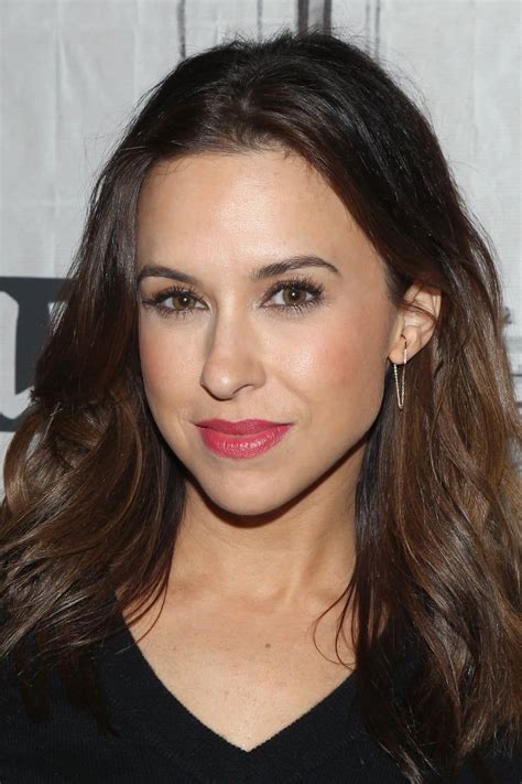 Lacey Chabert Shares How Gretchen Wieners S Hair In Mean Girls Still