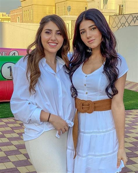 اصالة مالح تغني لاليسا وشرين بصوت رائع. ‫Asala Maleh اصالة المالح - Home | Facebook‬
