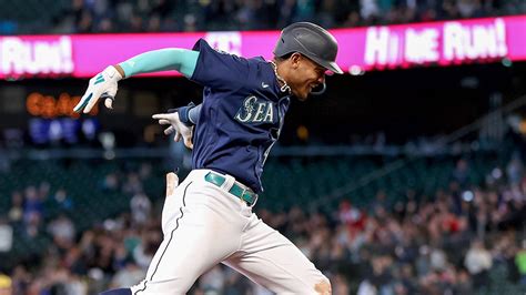 Important Development Seattle Mariners Have A HR Trident Now Seattle Sports