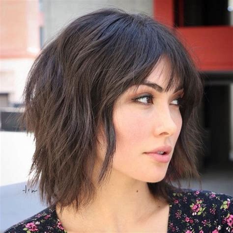 The overall choppy texture, finely chopped angled layers and straight cut edge create a wonderful style you can't look away. Shaggy Bob: 21 Fantastic Hairstyles for Women - WeTellYouHow