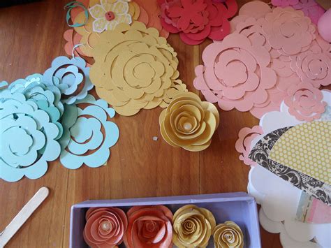 Cricut Rolled Flowers Youtube