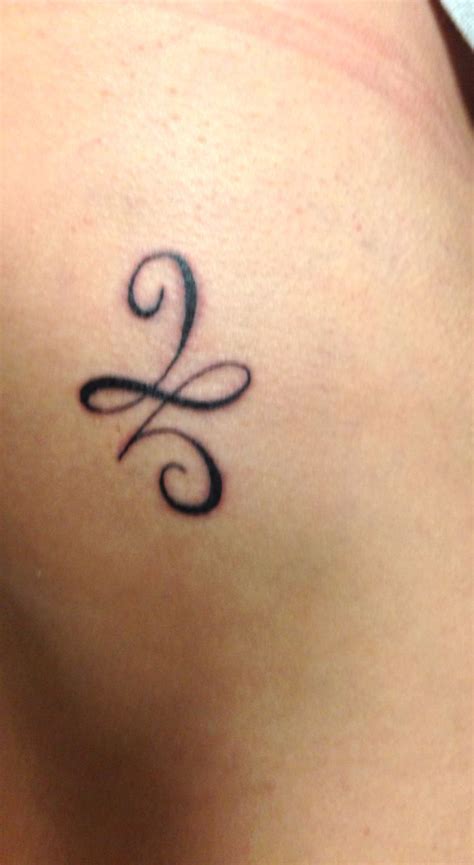 These tattoos have deep meaning and you should have one if you relate to it. rePin image: Symbol Of Sisterhood Attempt3 on Pinterest ...