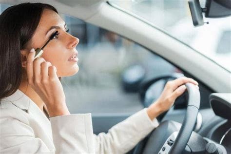 Car insurance options in ireland. Women in Republic of Ireland will now be fined for applying make-up while driving | The Independent