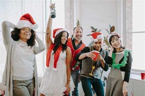 Christmas Team Building Activities 8 Office Party Ideas