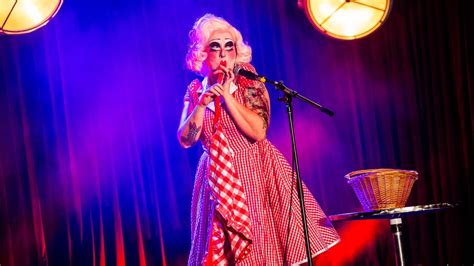 Adelaide Cabaret Festival 2022 Reviews Die Roten Punkte And There You Go Bernie Dieters