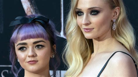 The True Story Behind Maisie Williams And Sophie Turners Matching