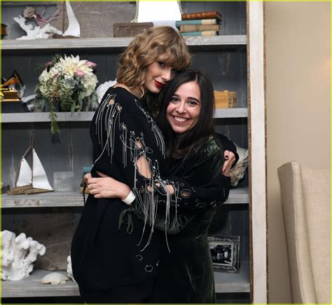 Taylor Swift Wears Snake Ring To Secret Session In Rhode Island Photos