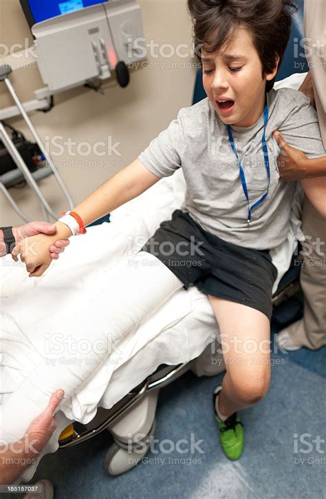 Broken Leg Stock Photo And More Pictures Of Ankle Istock
