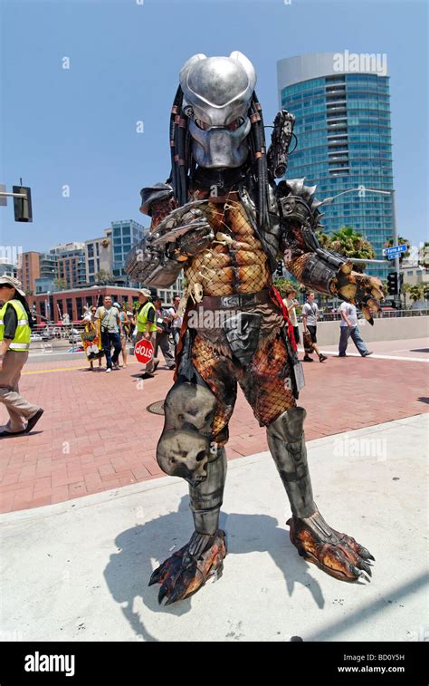 Comic Con Crowd Costume Hi Res Stock Photography And Images Alamy