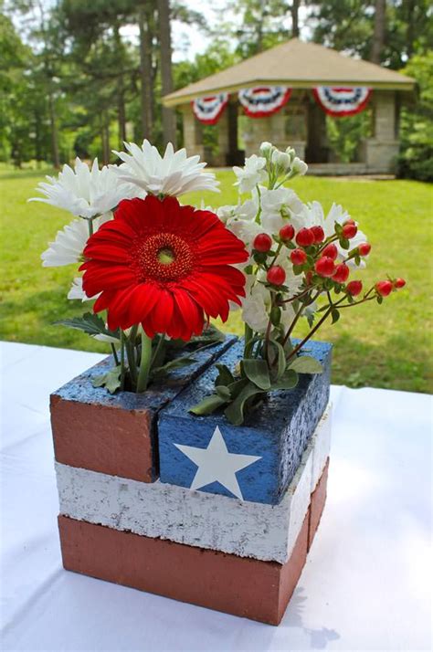Pick up some patriotic gear from dollardays and. Awesome 4th July Outdoor Decorations You Will Love To See