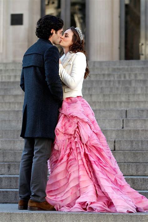 Dan Humphrey And Blair Waldorf Wearing Oscar De La Renta Kissing In The