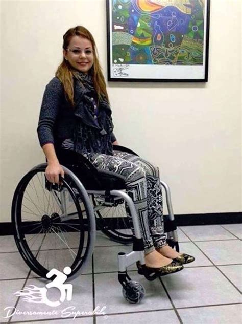Pin By Loula Desu On Charaters Inspiration Female Wheelchair Women