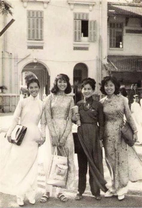 Những Hình ảnh Hiếm Về Nữ Sinh Sài Gòn Gia Long Xưa Trong Tà áo Dài