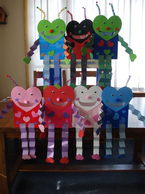 Love Bug bags for valentines | Kindergarten valentines, Valentines art, Valentines school
