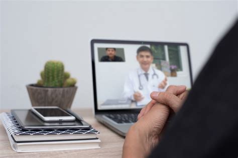 Konsultasi ke Dokter Gigi Kini Bisa dari Rumah, Yuk Coba Layanan
