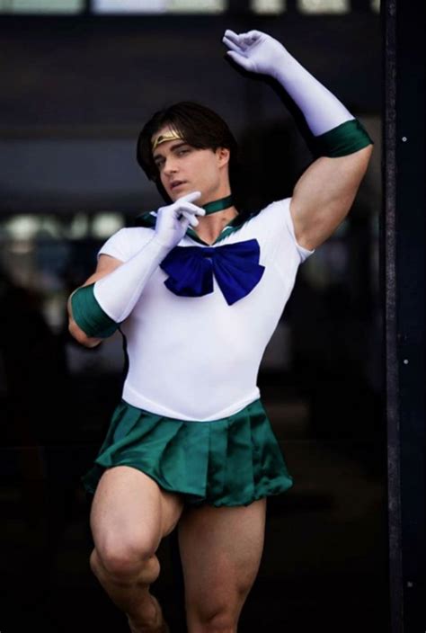This Sailor Neptune Cosplayer Doesnt Care What Haters Think