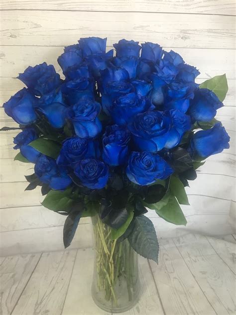 Studio City Blue Roses In Beverly Hills Valley Village In Valley