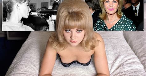 Mandy Rice Davies Dead Party Girl Who Helped Topple A Government And