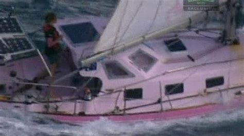 Bbc News Australia Hails Jessica Watson 16 For Sailing Record