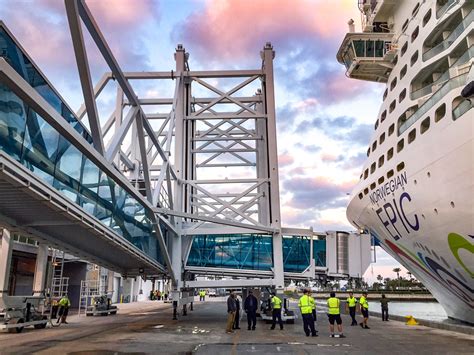 Port Canaveral Cruise Terminal 10 Adelte