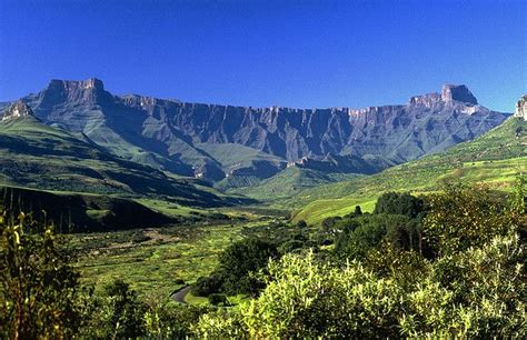 The Drakensberg Is The Highest Mountain Range In Southern Africa