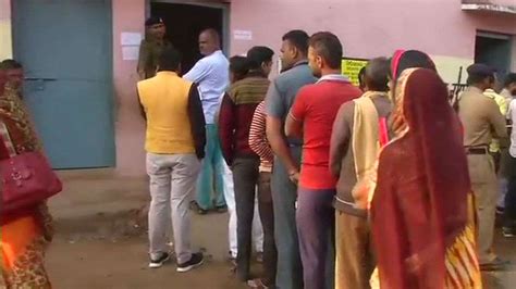 Madhya Pradesh Bypolls 41 Turnout In Mungaoli 35 In Kolaras Till 12