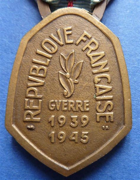 Original Ww2 Period French Medal