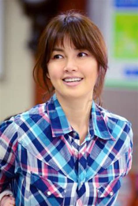 Shin ae ra's appearance on the september 23 episode of sbs's master in the house was filmed in the united states, where she is taking a doctorate course in counseling and psychology. Shin Ae-ra: filmography and biography on movies.film-cine.com