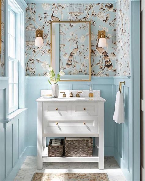 Who Else Completely Adores This Pretty Powder Room With Chinoiserie