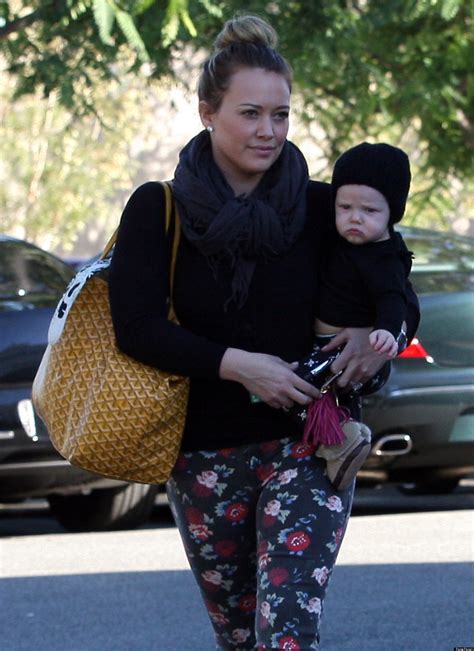 Hilary Duff Baby Actress Steps Out With Son Luca Photo Huffpost