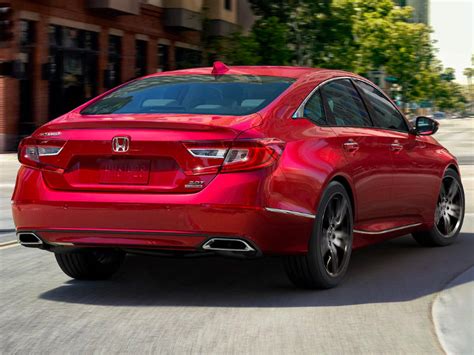 The big three's shedding of their family sedan models means new opportunities for those still committed to this traditional segment — the asian manufacturers, plus volkswagen. 2021 Honda Accord vs 2020 Honda Accord | Kuni Honda on ...