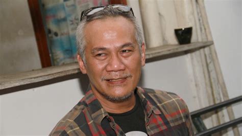 Profesi ini juga yang mempertemukan mathias muchus dengan mira lesmana yang. 5 Aktor Legendaris yang Identik dengan Peran Antagonis | kumparan.com