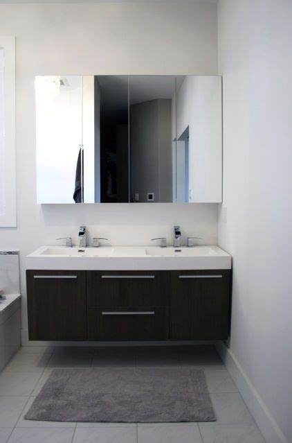 Kohler k99010 na verdera tri view medicine cabinet mirror at ferguson com ideas for the. My Houzz: Contemporary Beauty in an Ontario Home ...