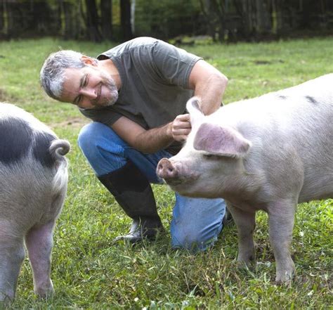 Pig Farmer Job Description Salary Skills And More Pig Farmer Pig