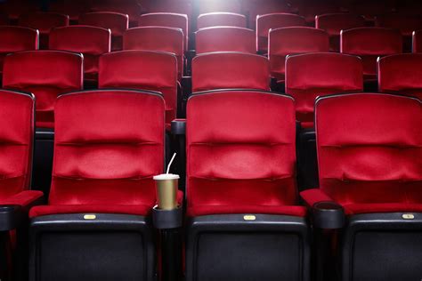 Kick back and enjoy regal king size recliners at select movie theatre locations. Florida man loses again in court over broken movie seat