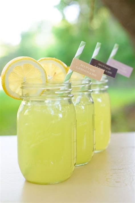7 Summer Cocktails Perfect For Serving Up In A Mason Jar