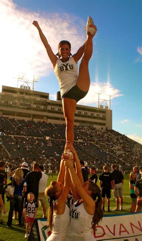 I Can Pull My Heel Stretch Too Cheerleading Poses Cheerleader Skirt Cheer Poses College