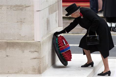 Queen Hands Over Wreath Laying Duties On Remembrance Sunday To Prince Charles London Evening
