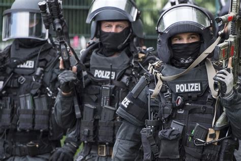 200 German Police Commandos Swoop On Hesse And Rhineland Palatinate To Arrest 11 Terror Suspects