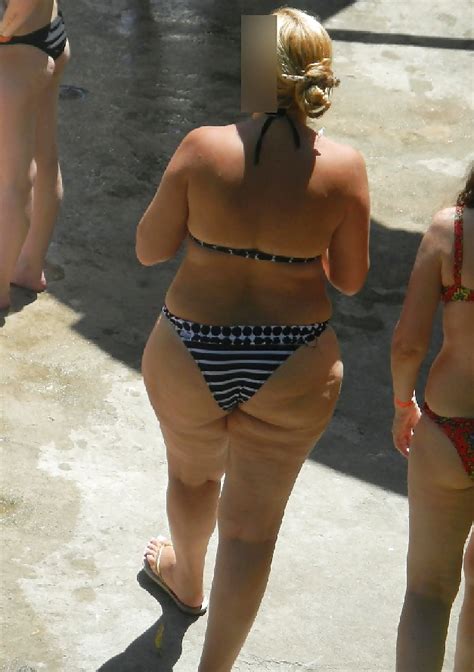 Candid Mature Bikini Butt Voyeur Beach Booty 55 Pics