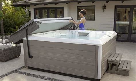 How To Shock A Hot Tub For The First Time Hottubtales