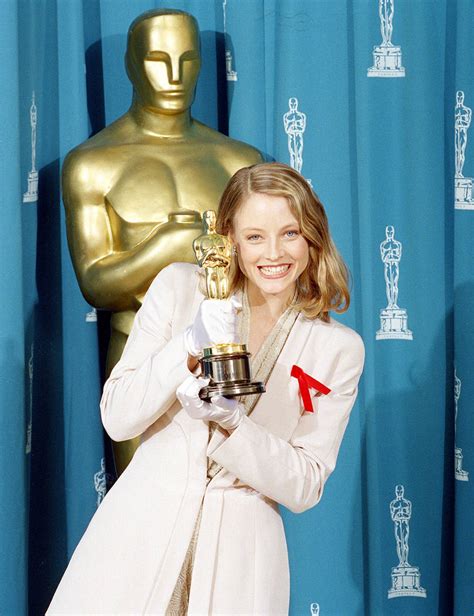jodie foster shows off her oscar backstage at the 64th annual academy awards in los angeles ca