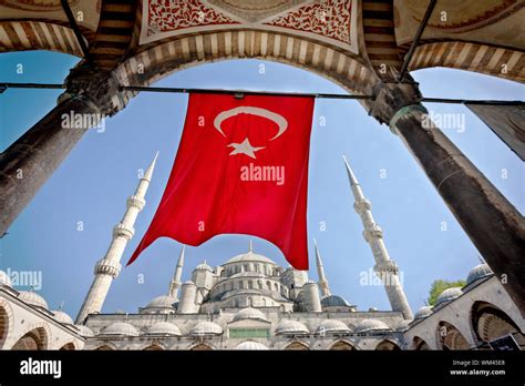 Turkish Flag At The Blue Mosque In Istanbul Stock Photo Alamy
