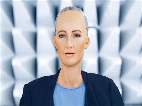 الروبوت صوفيا أول إنسان آلي يحصل على جنسية دولة مصراوى